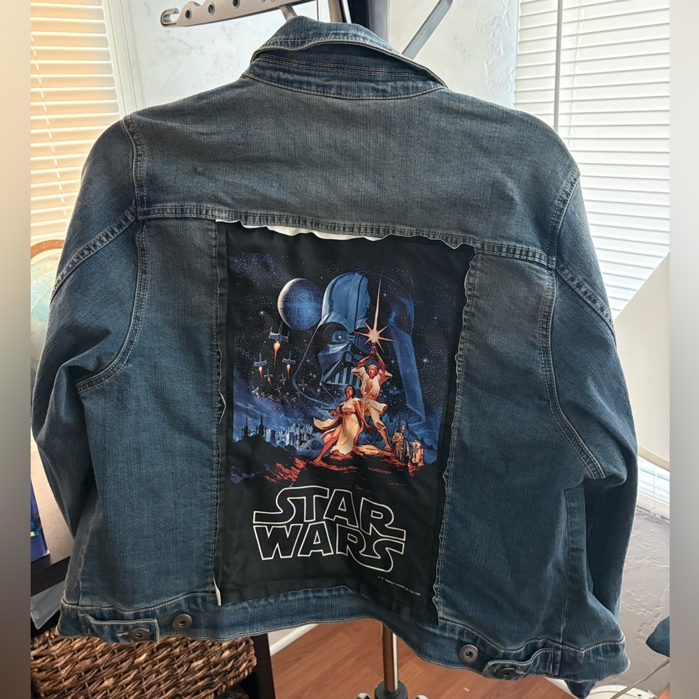 NWOT Her Universe Star Wars denim jacket size XL